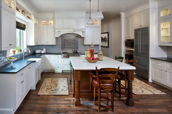 Larkspur kitchen designed by Carla's A Classic Design