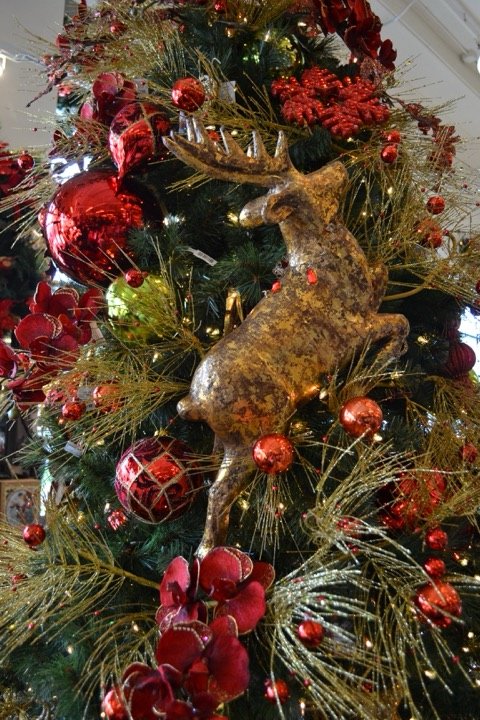 Holiday decorating and Christmas styling by Carla's A Classic Design
